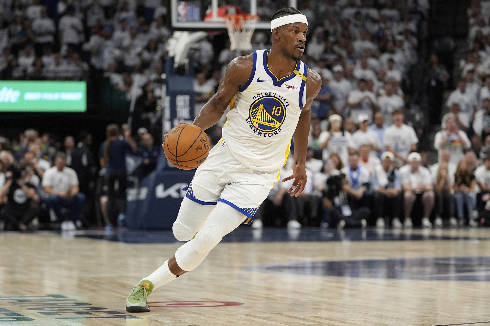 新赛季联盟小前锋哪家强？攻防一体大小王 小卡&amp;状元蓄势待发