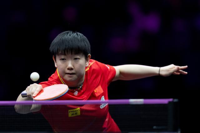 重庆冠军赛孙颖莎蝉联 王楚钦夺冠重回世界第一