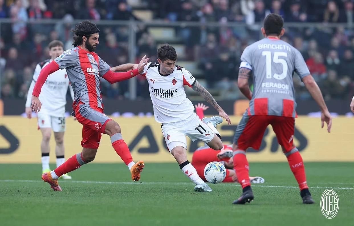 开云体育网址在线登录-白纸黑字想抵赖？米兰追逐巴西B2B中场生变，若签下将威胁福法纳